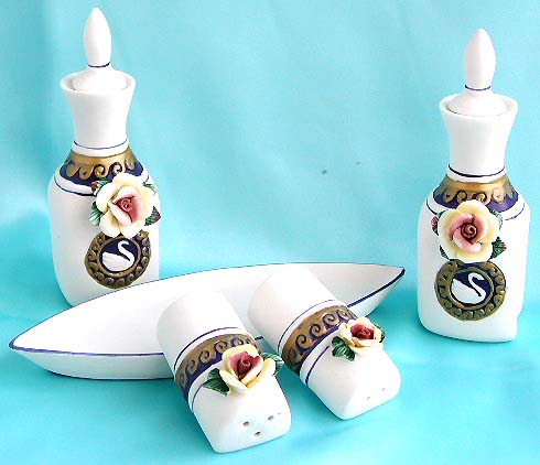 Hand painting flower decor swan pattern fashion ceramic dish set with flower decor, kitchenware and table decoration supply. Perfect for mother day gift idea!